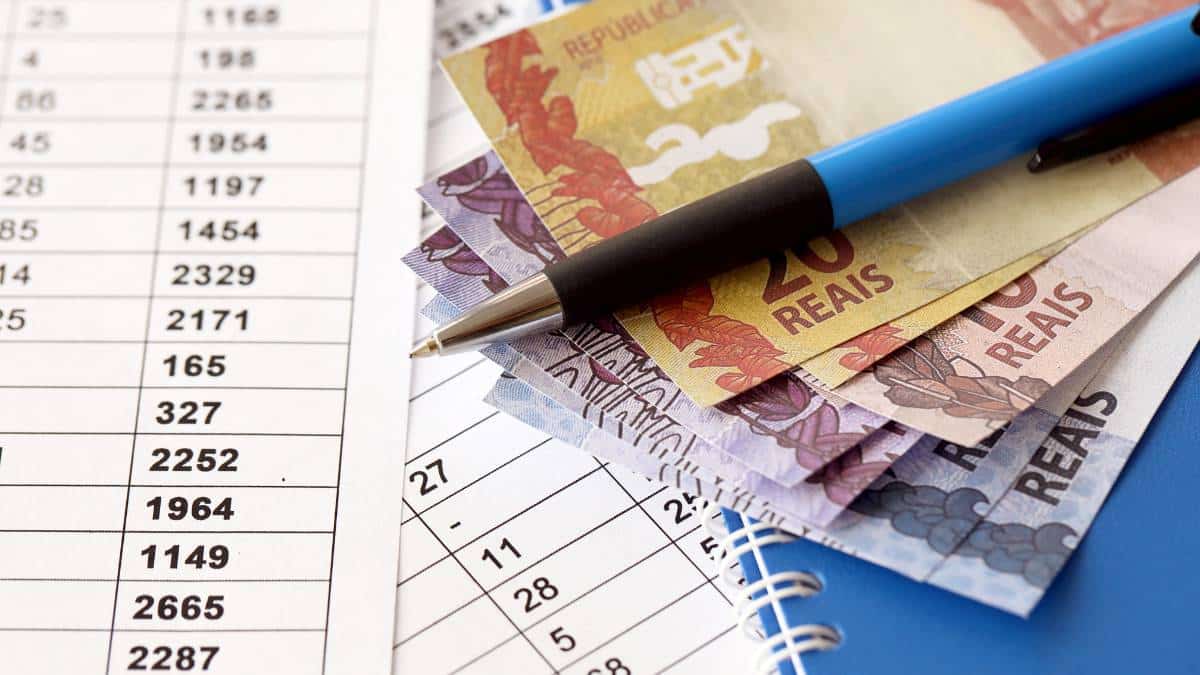 Multa por não assinar a carteira de trabalho: confira os valores